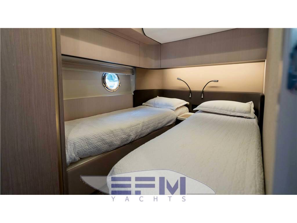 Azimut 55 fly