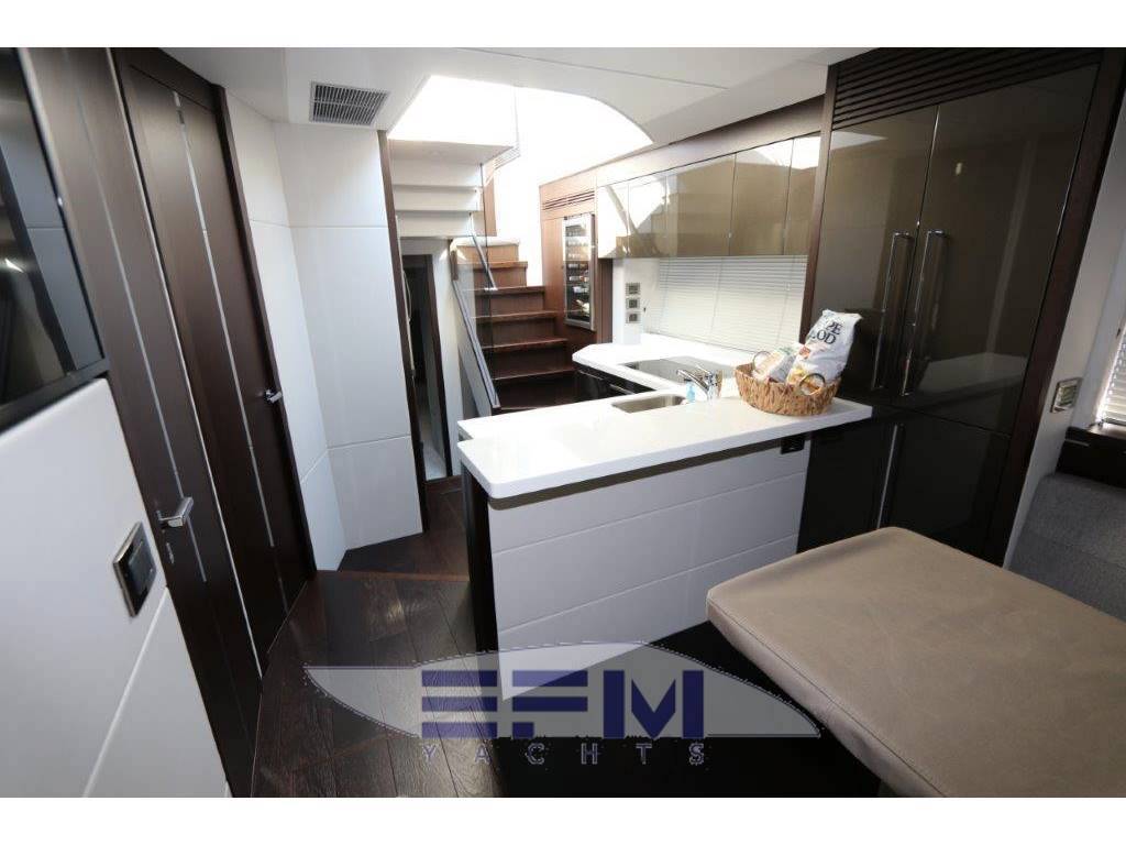 Sunseeker Predator 74
