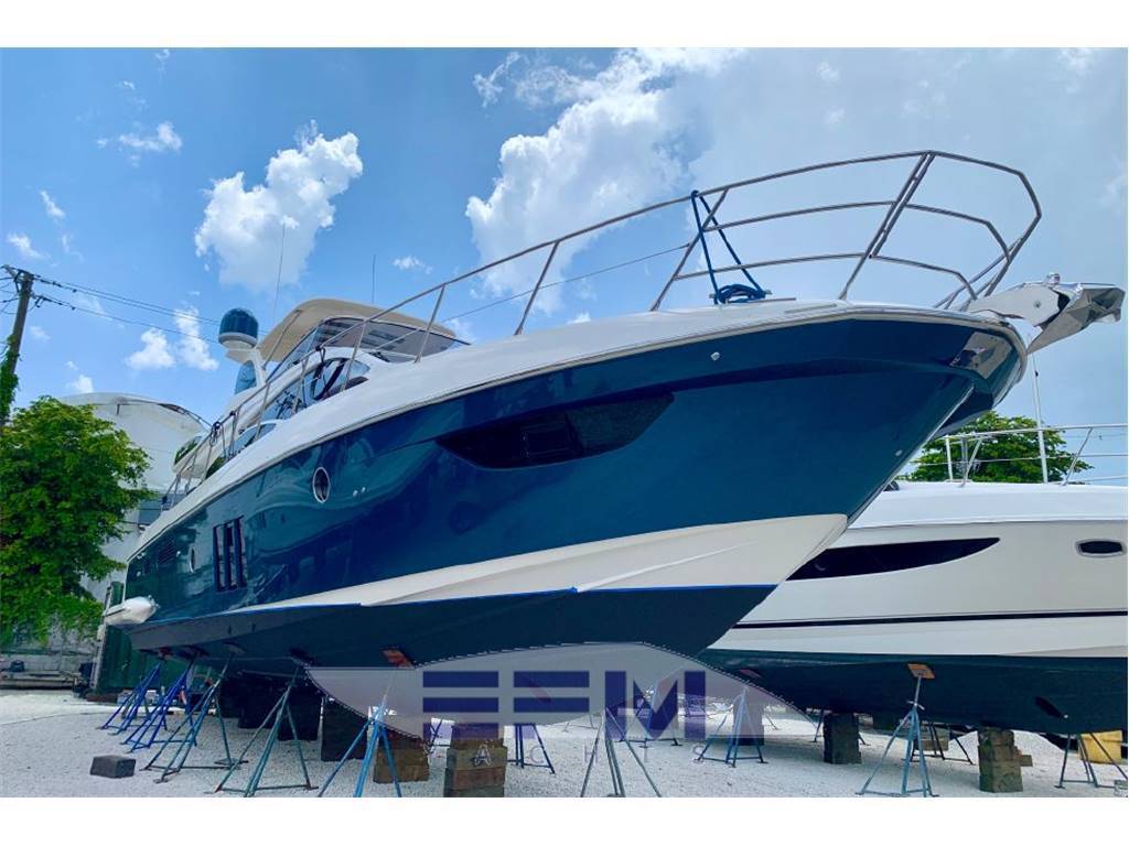 Azimut benetti 58 fly
