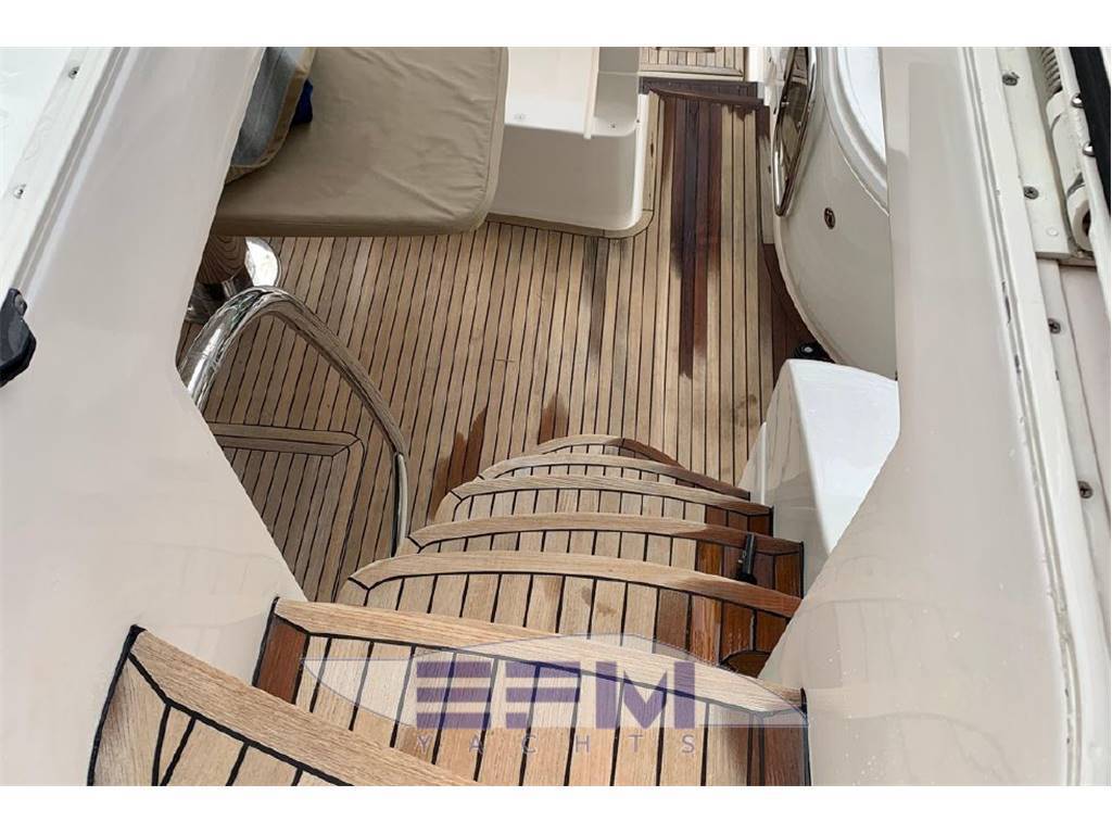 Azimut benetti 58 fly