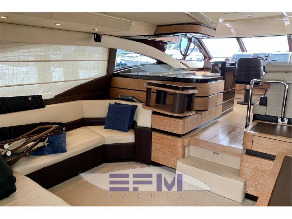 Azimut benetti 58 fly