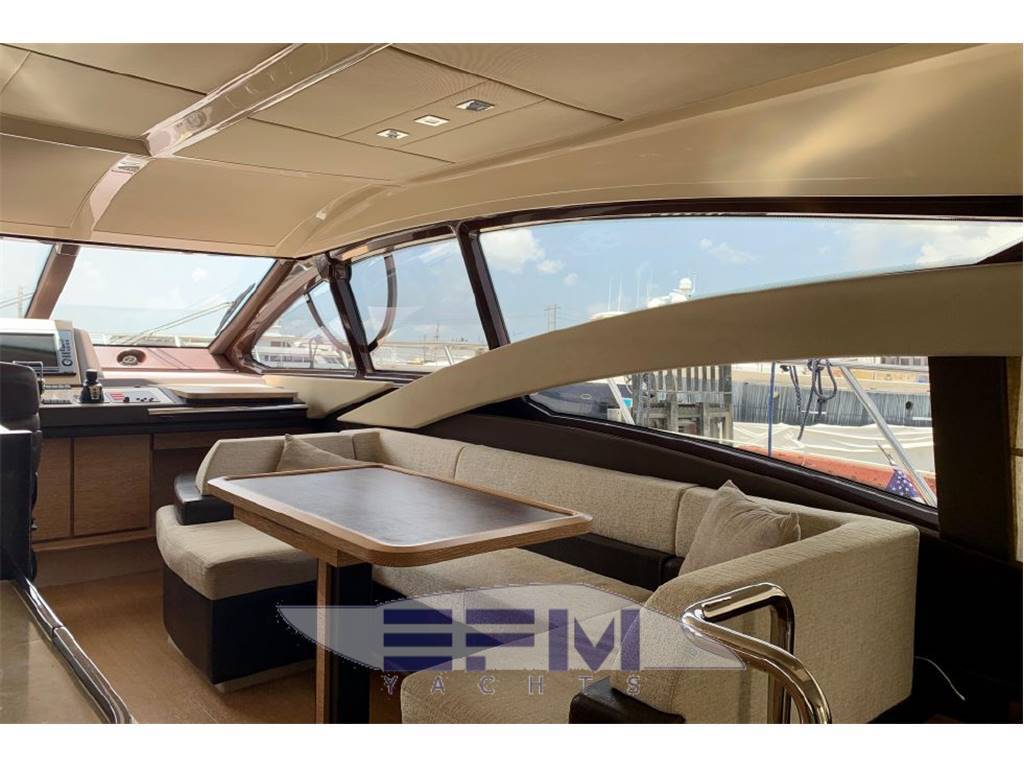 Azimut benetti 58 fly