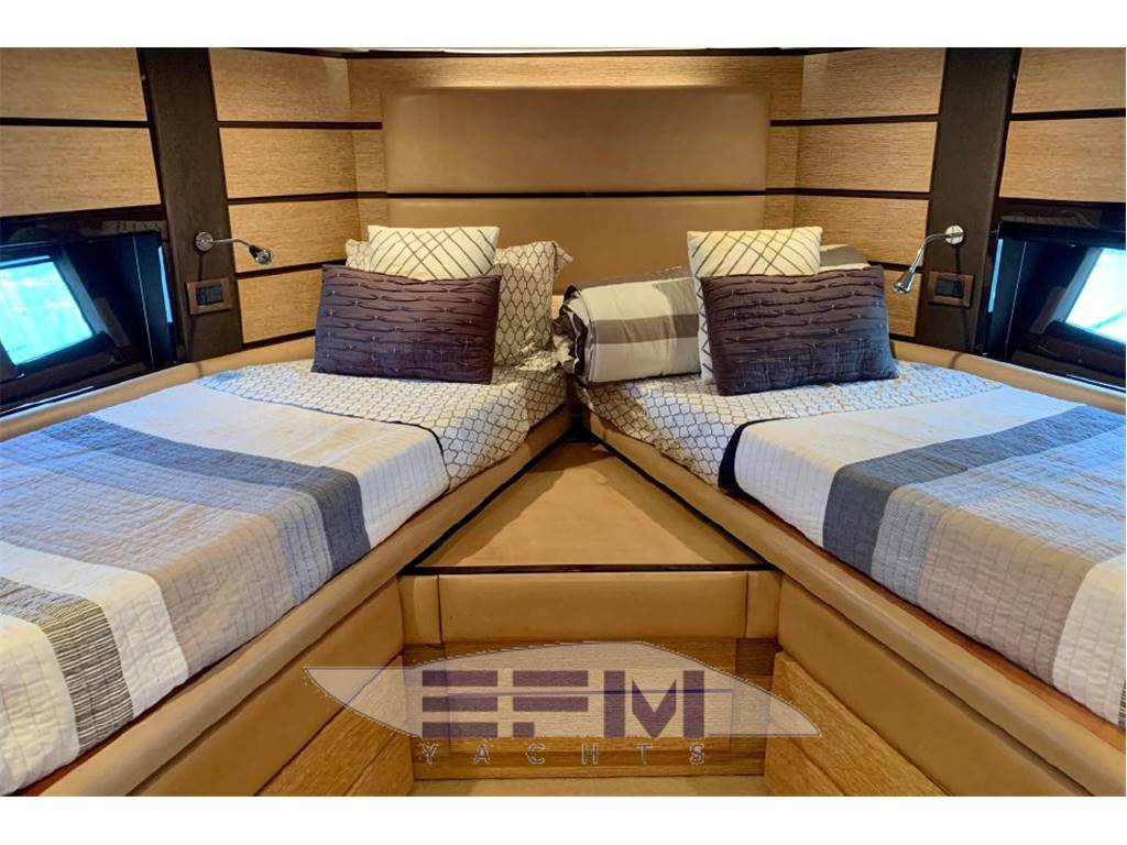 Azimut benetti 58 fly