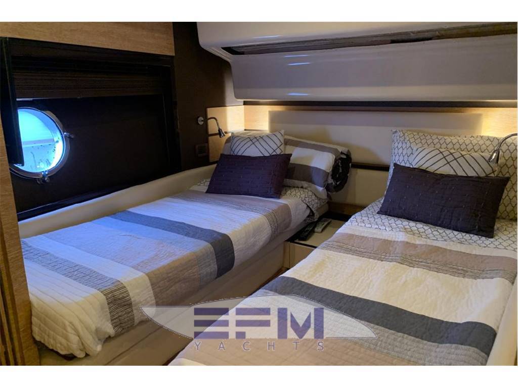 Azimut benetti 58 fly
