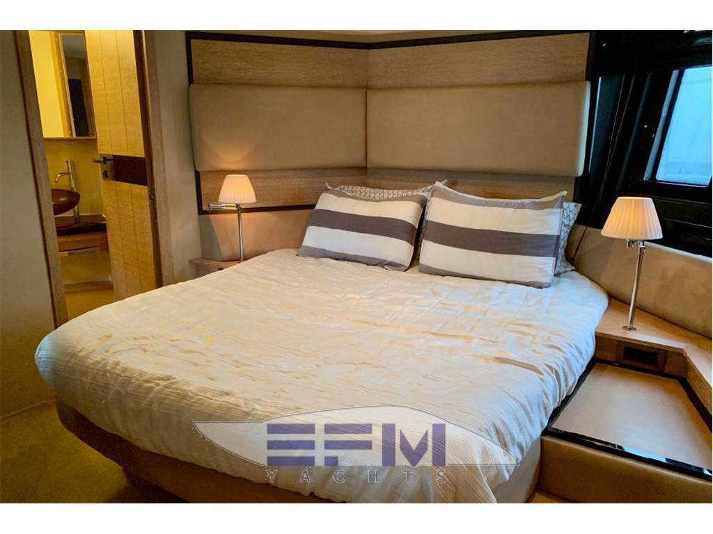 Azimut benetti 58 fly