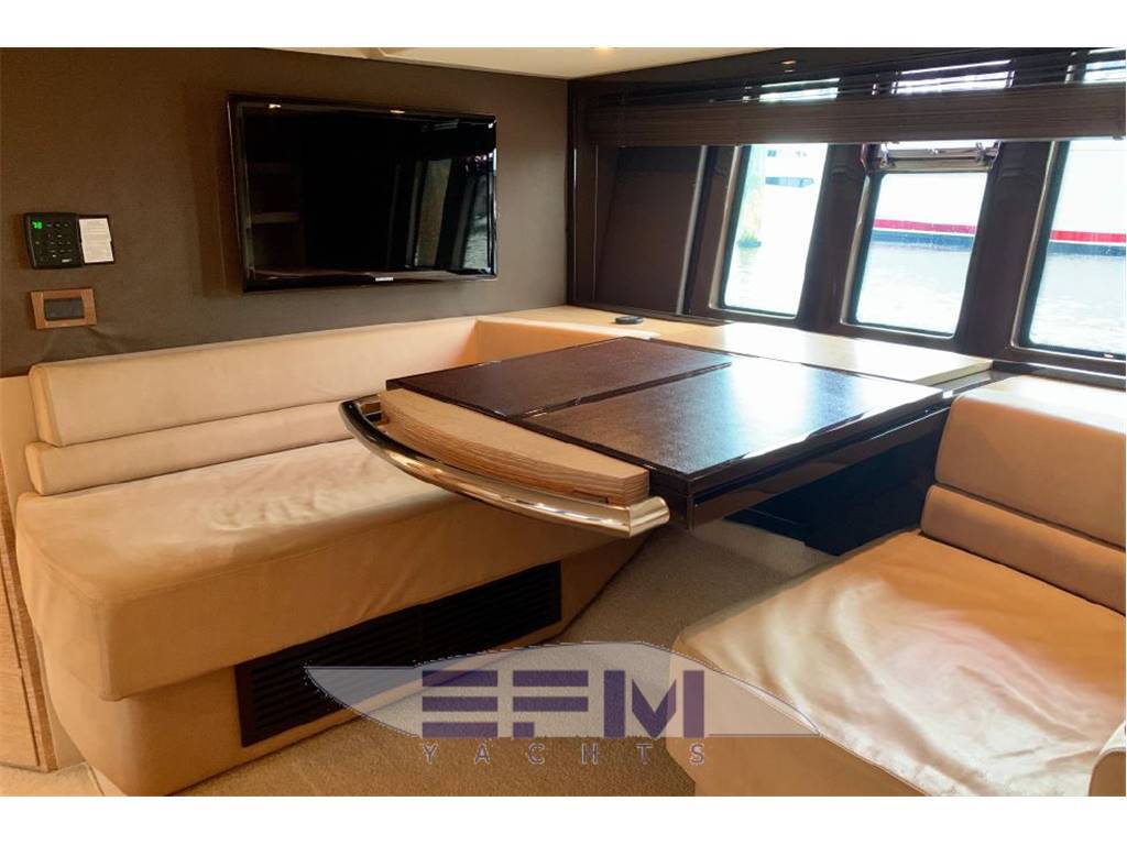 Azimut benetti 58 fly