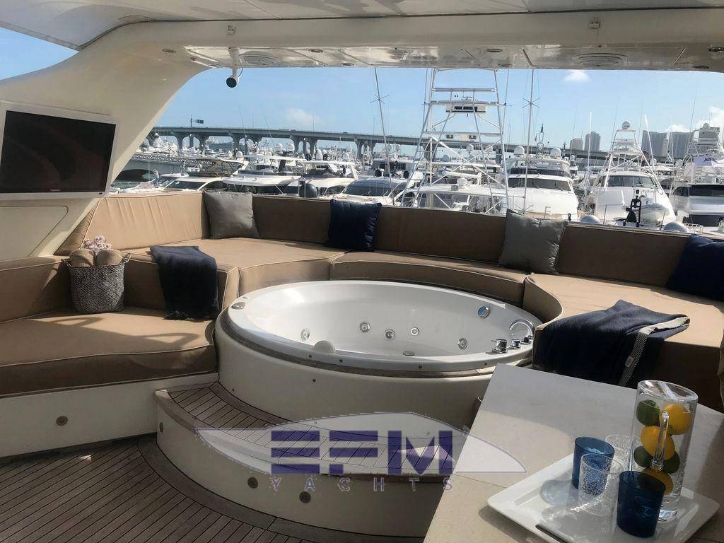 Cantiere navale arno Leopard 32