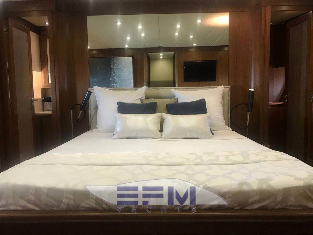 Cantiere navale arno Leopard 32