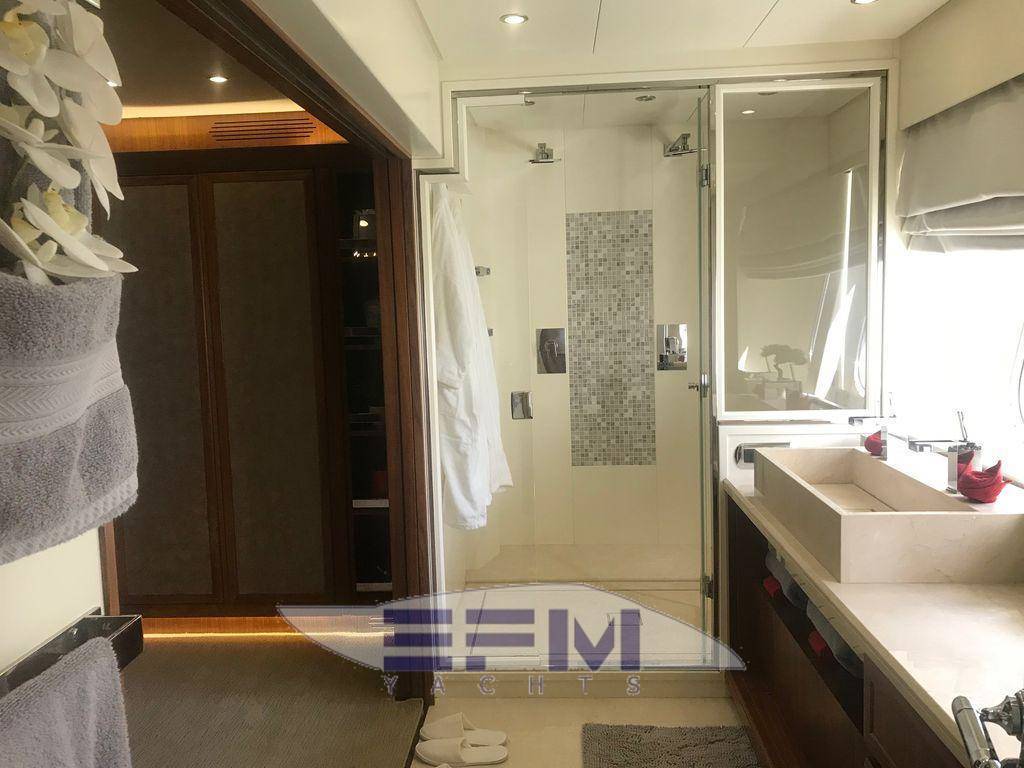 Cantiere navale arno Leopard 32
