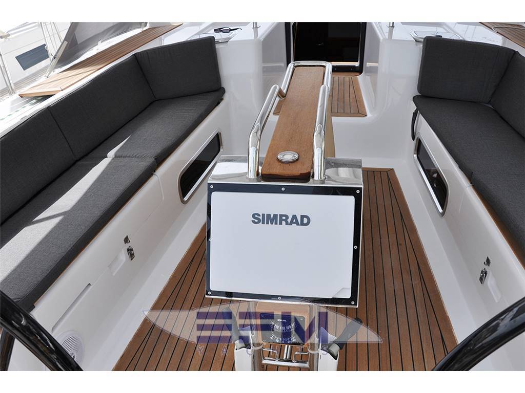 Hanse 495