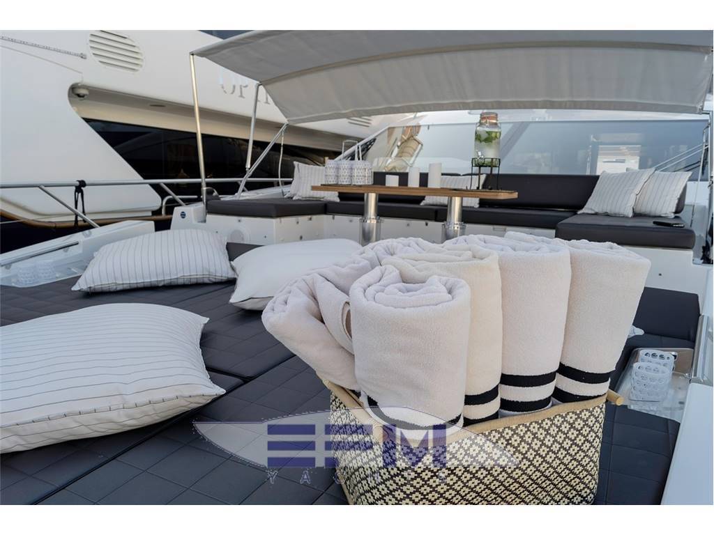 Azimut 80