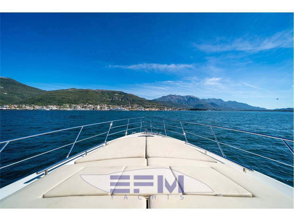 Azimut 68 s