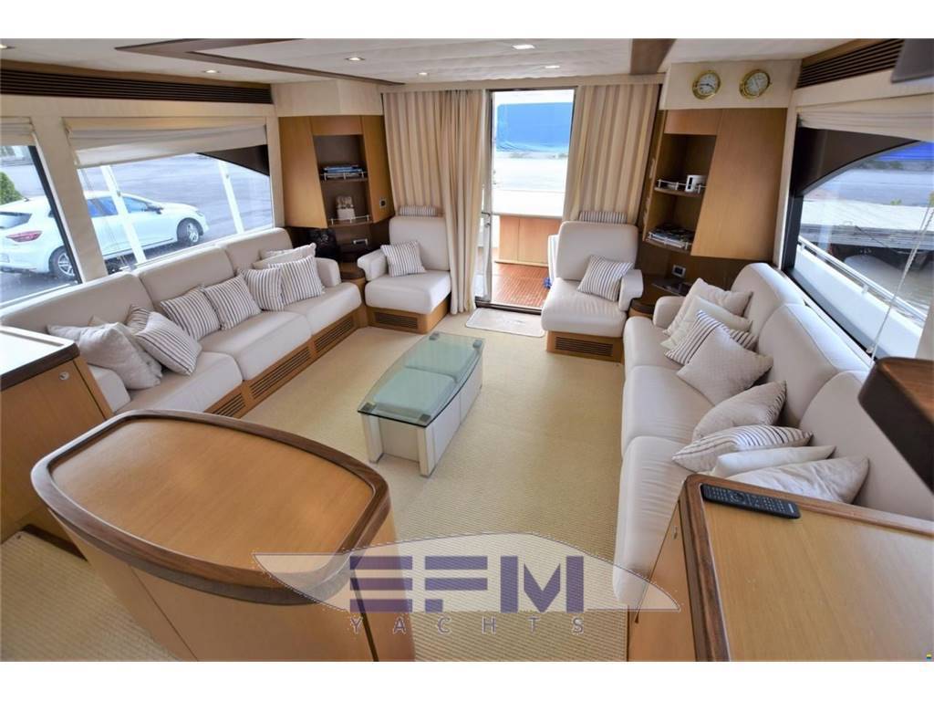 Ferretti 731