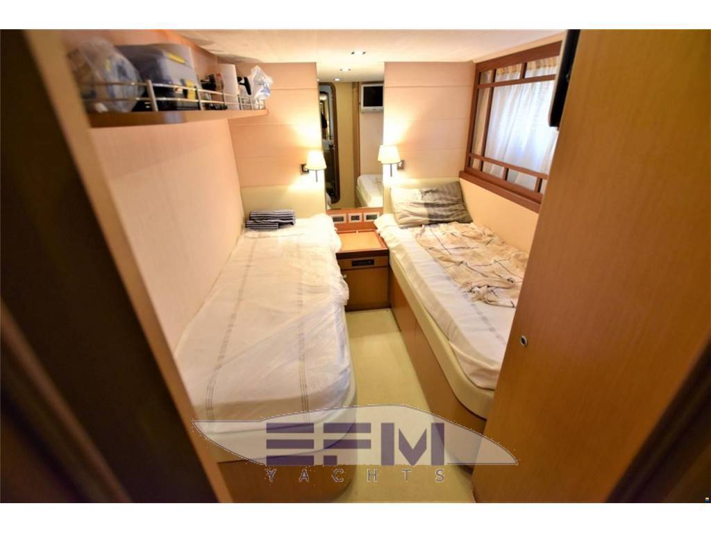 Ferretti 731
