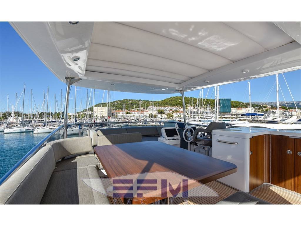 Azimut Magellano 66