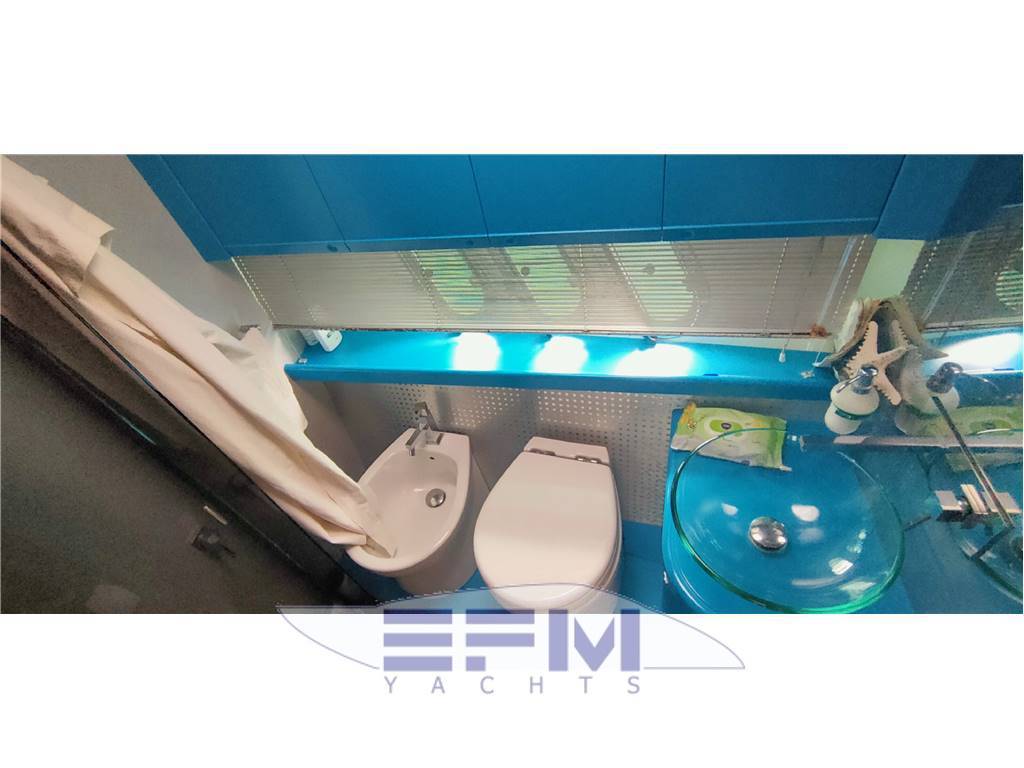 Airon marine 4300 ttop