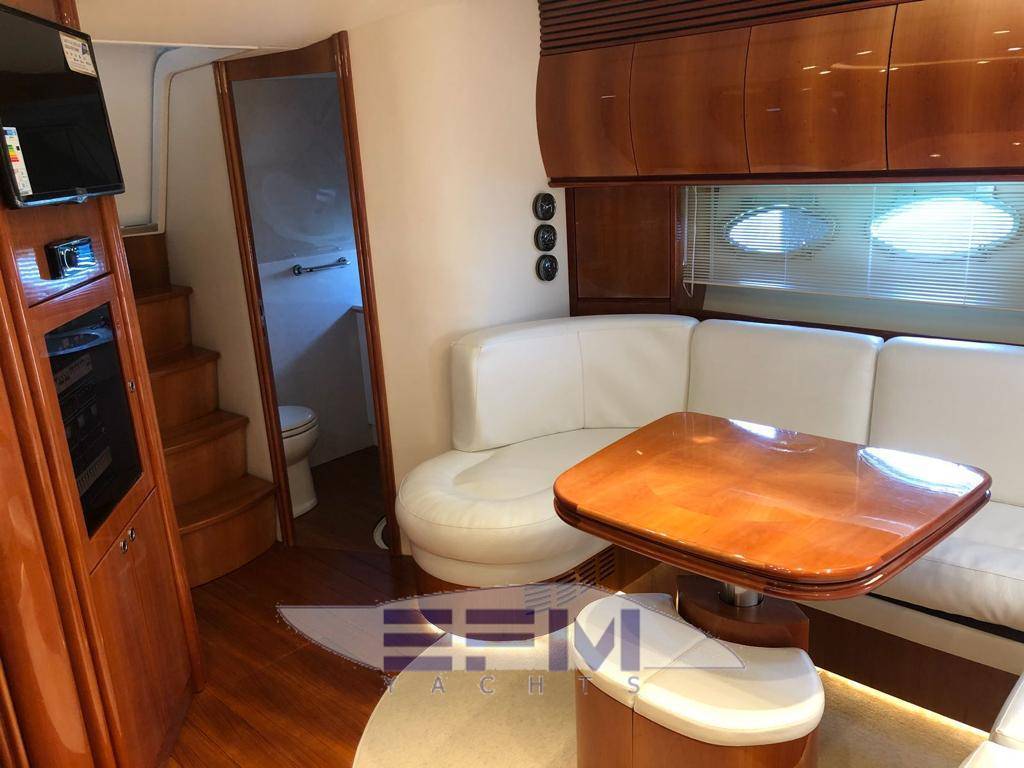 Pershing 54