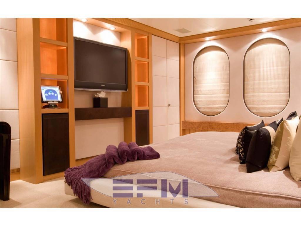 Amels shipyard 50 m
