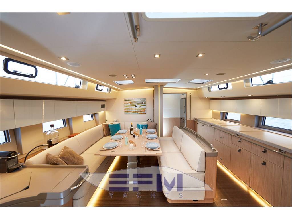 Beneteau Oceanis yacht 62