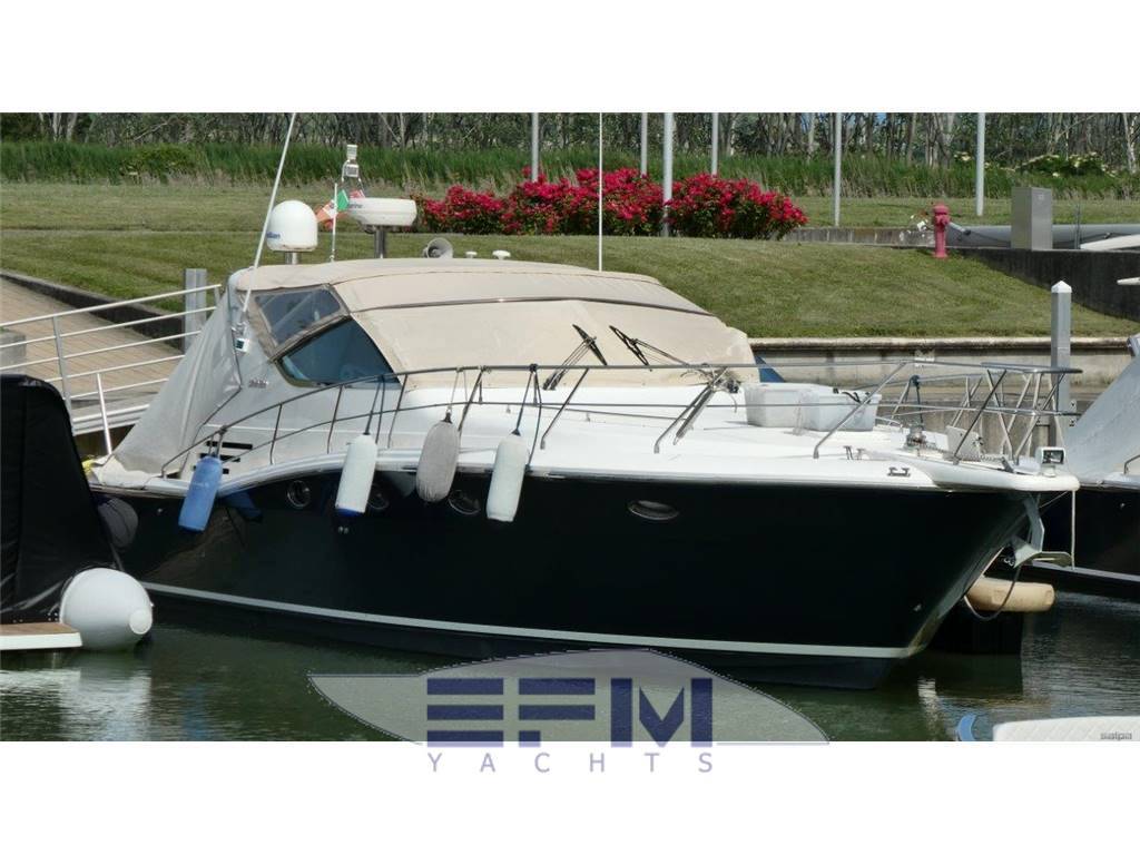 Uniesse 48