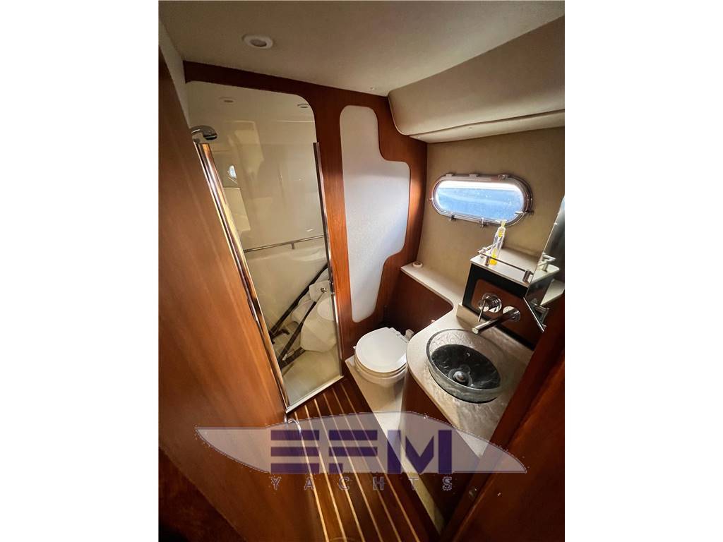 Tiara 3900