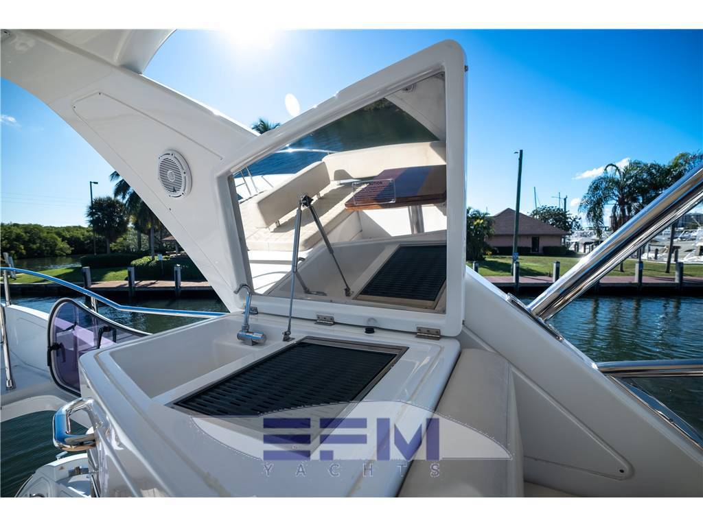 Azimut 54 fly
