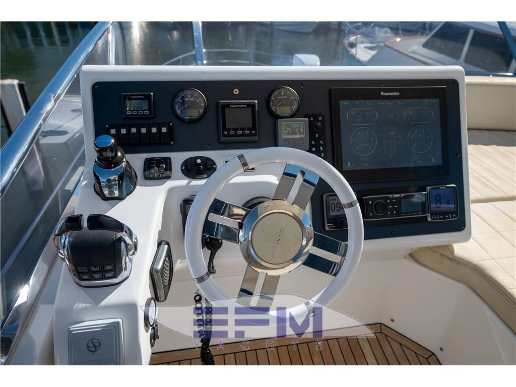 Azimut 54 fly