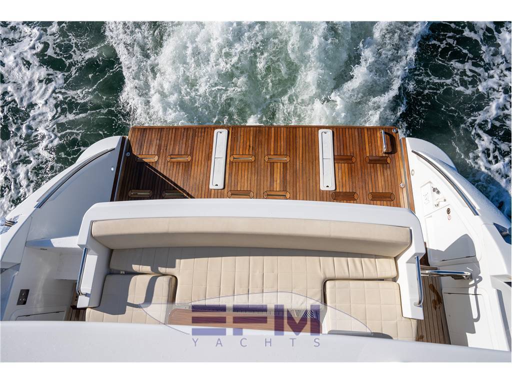 Azimut 54 fly