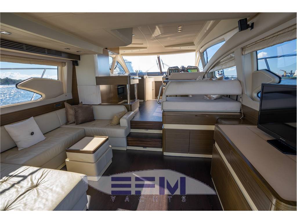 Azimut 54 fly