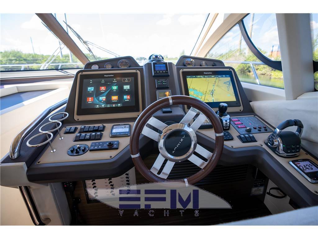 Azimut 54 fly