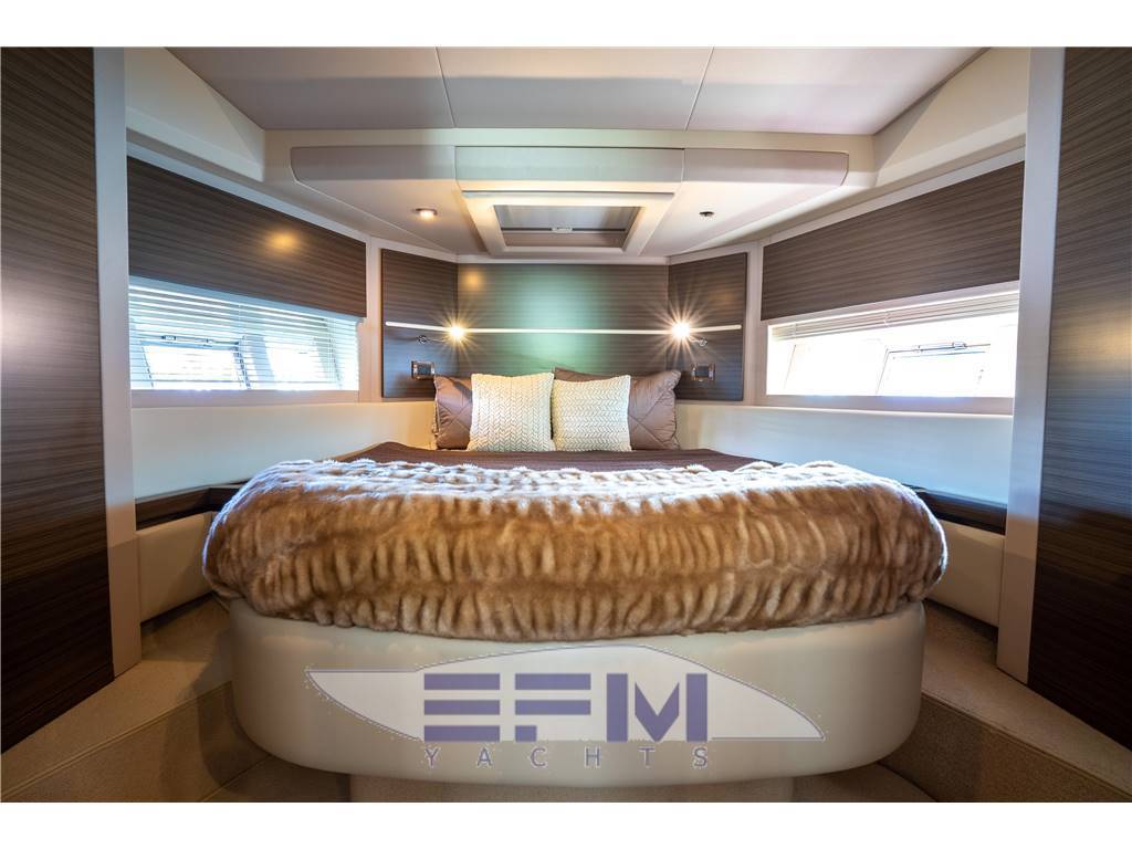 Azimut 54 fly