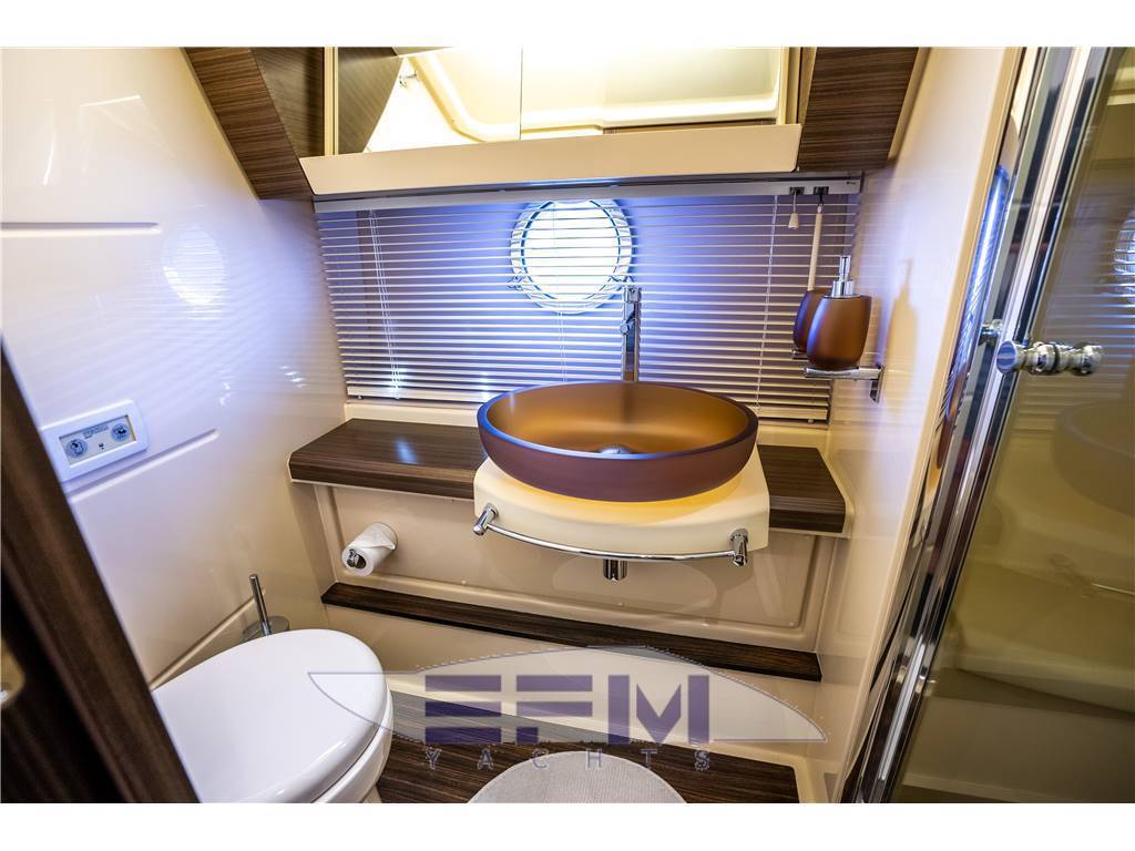 Azimut 54 fly