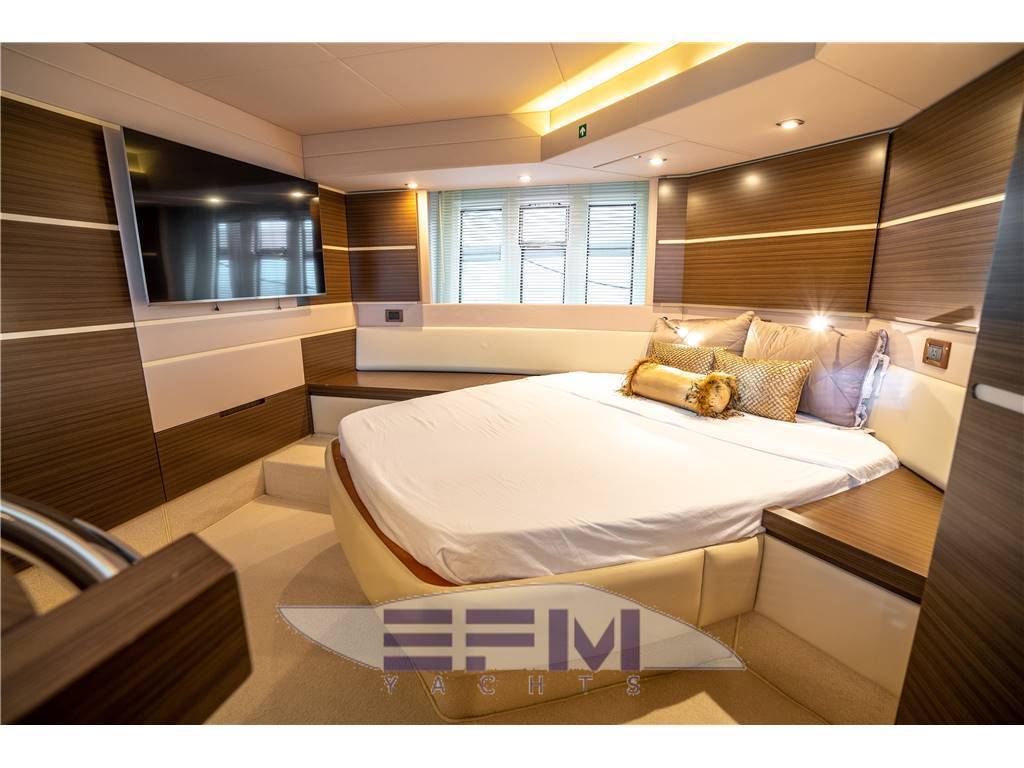 Azimut 54 fly