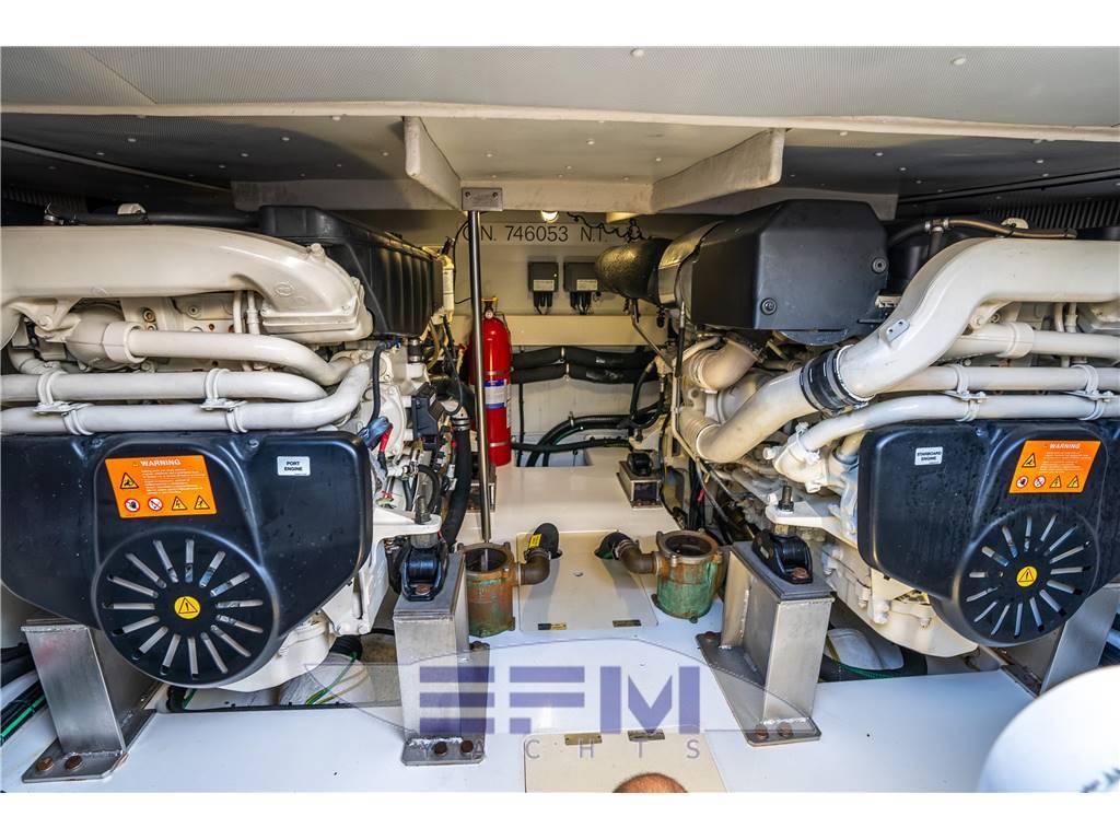 Azimut 54 fly