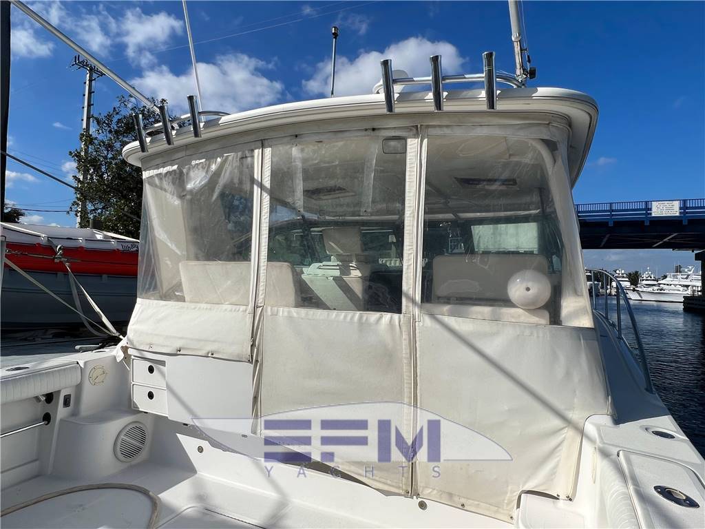 Tiara 3800 open