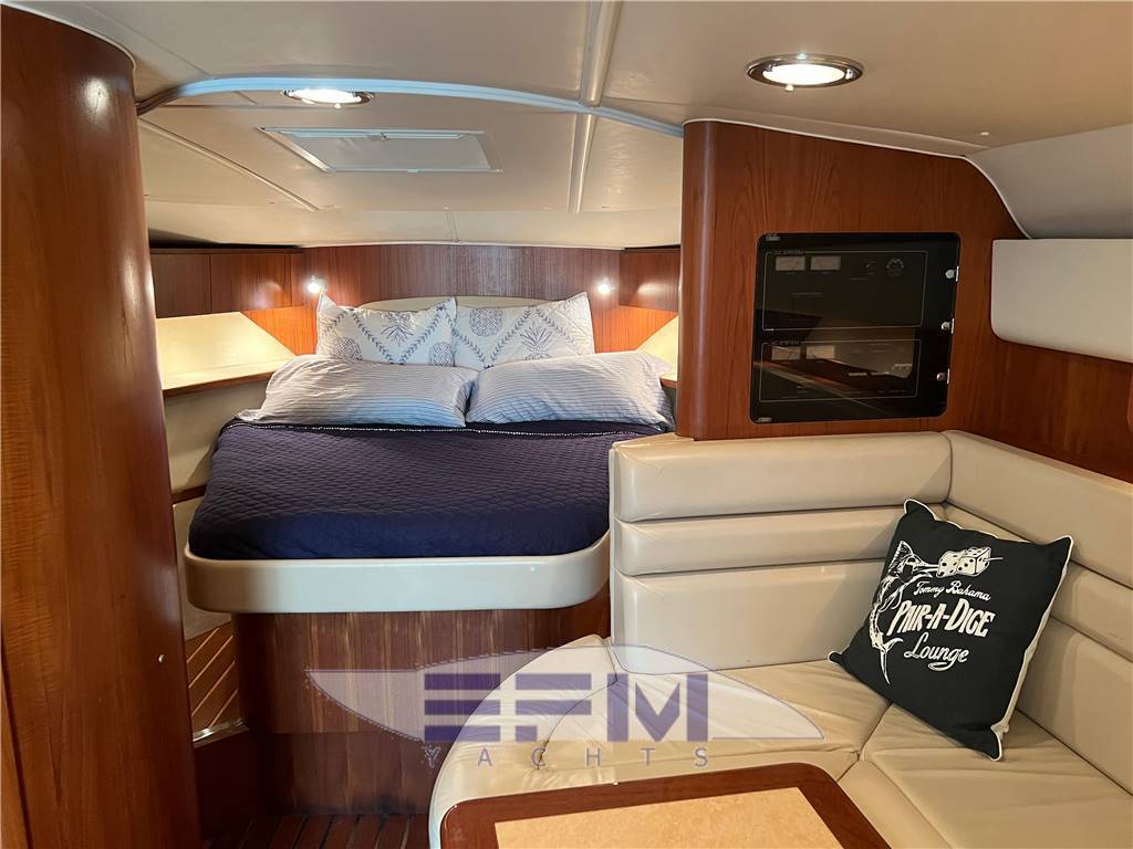 Tiara 3800 open