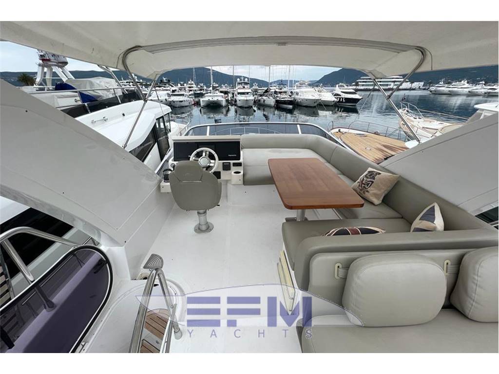 Azimut benetti 50 fly