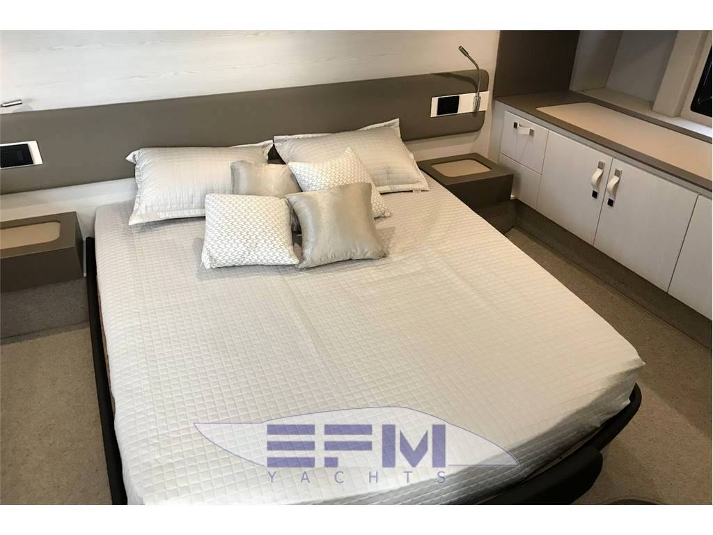 Azimut benetti 50 fly