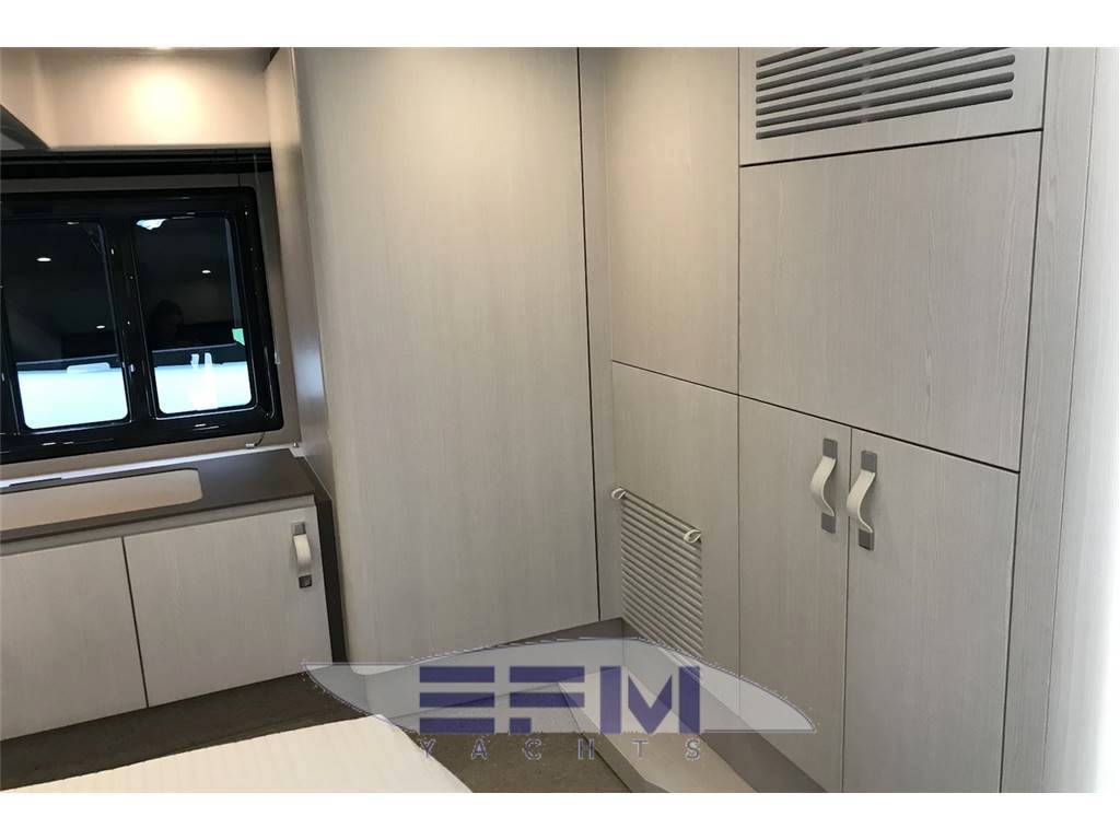 Azimut benetti 50 fly