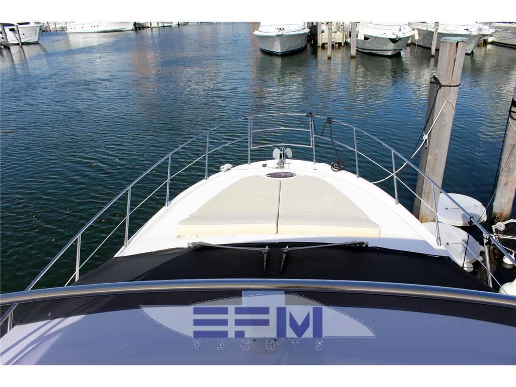 Azimut 48 fly