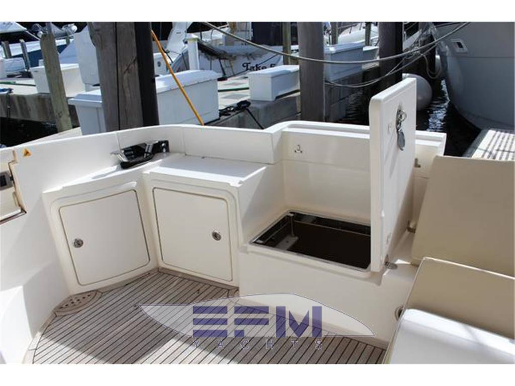 Azimut 48 fly