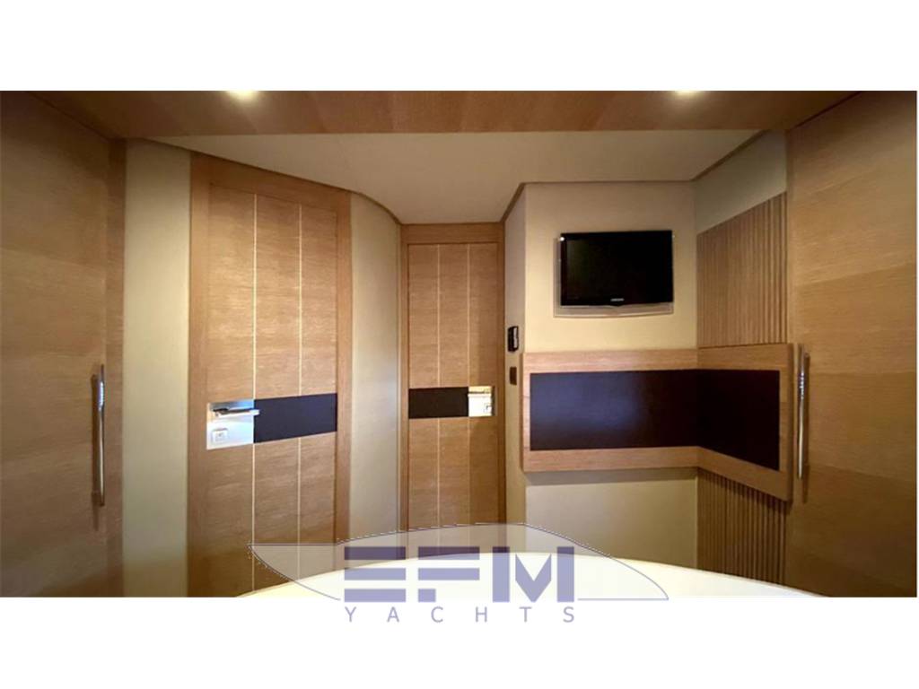 Azimut 48 fly
