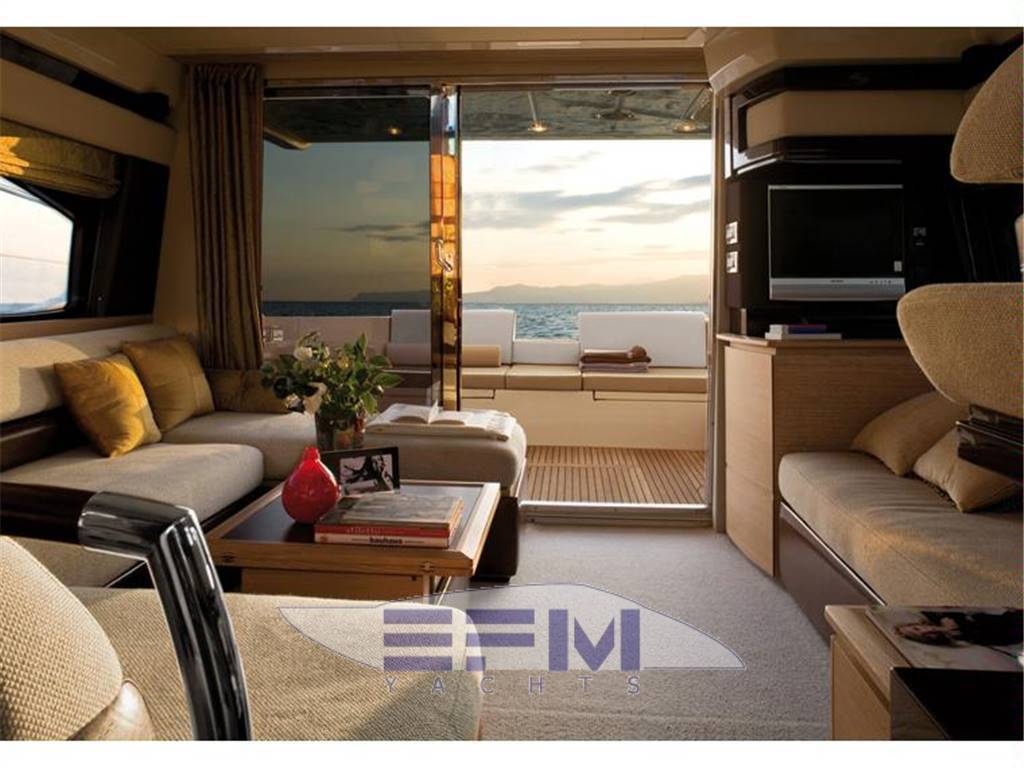 Azimut 48 fly