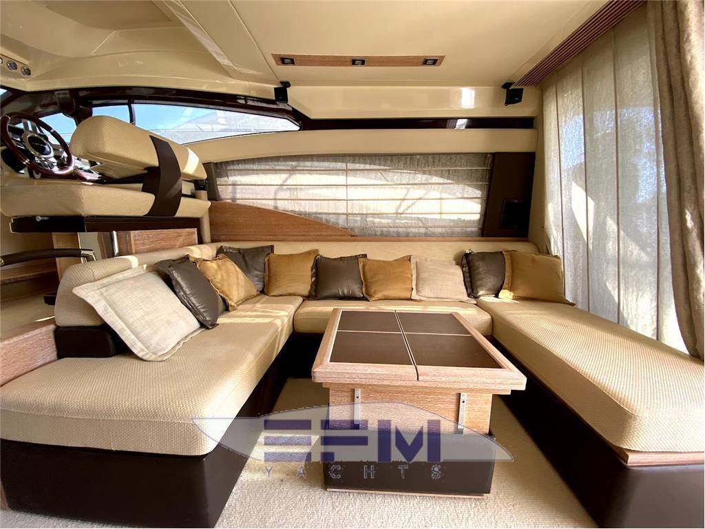 Azimut 48 fly