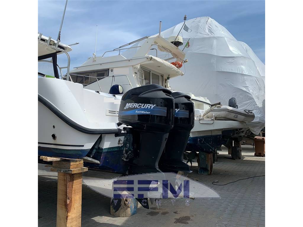 Boston whaler 305 conquest