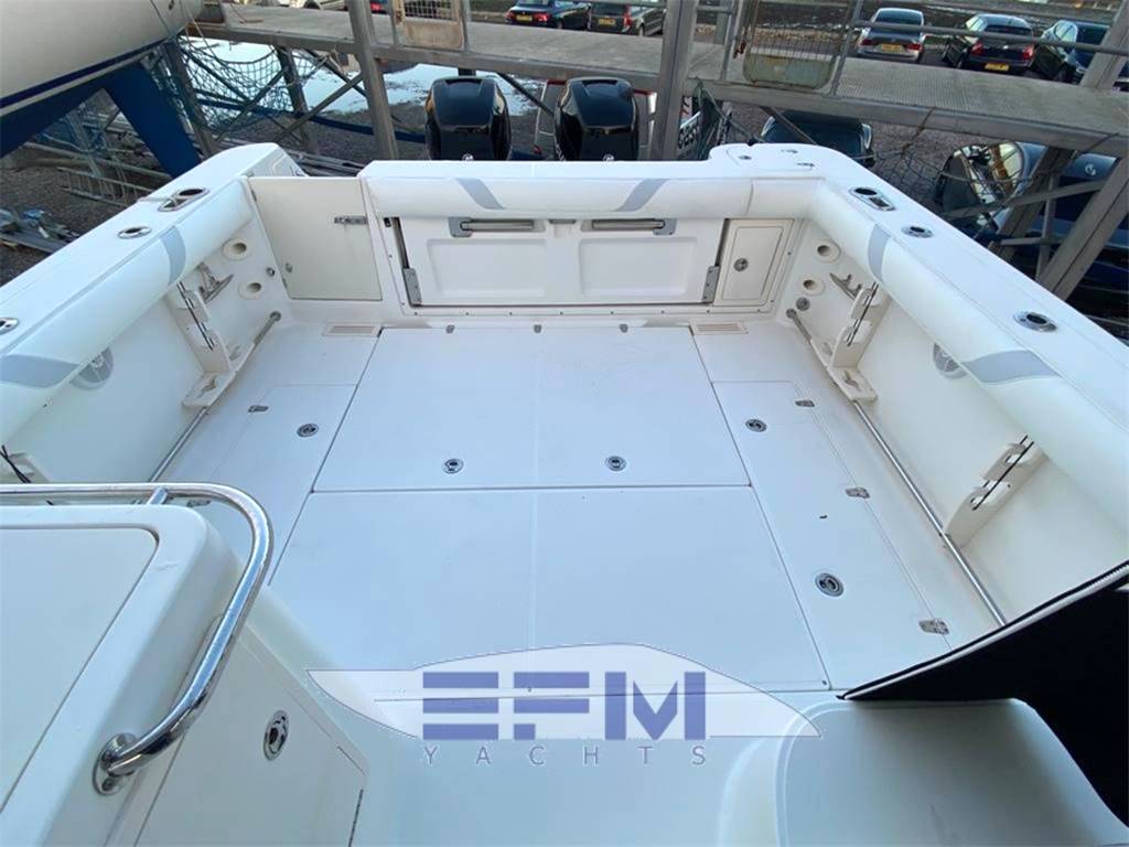Boston whaler 305 conquest