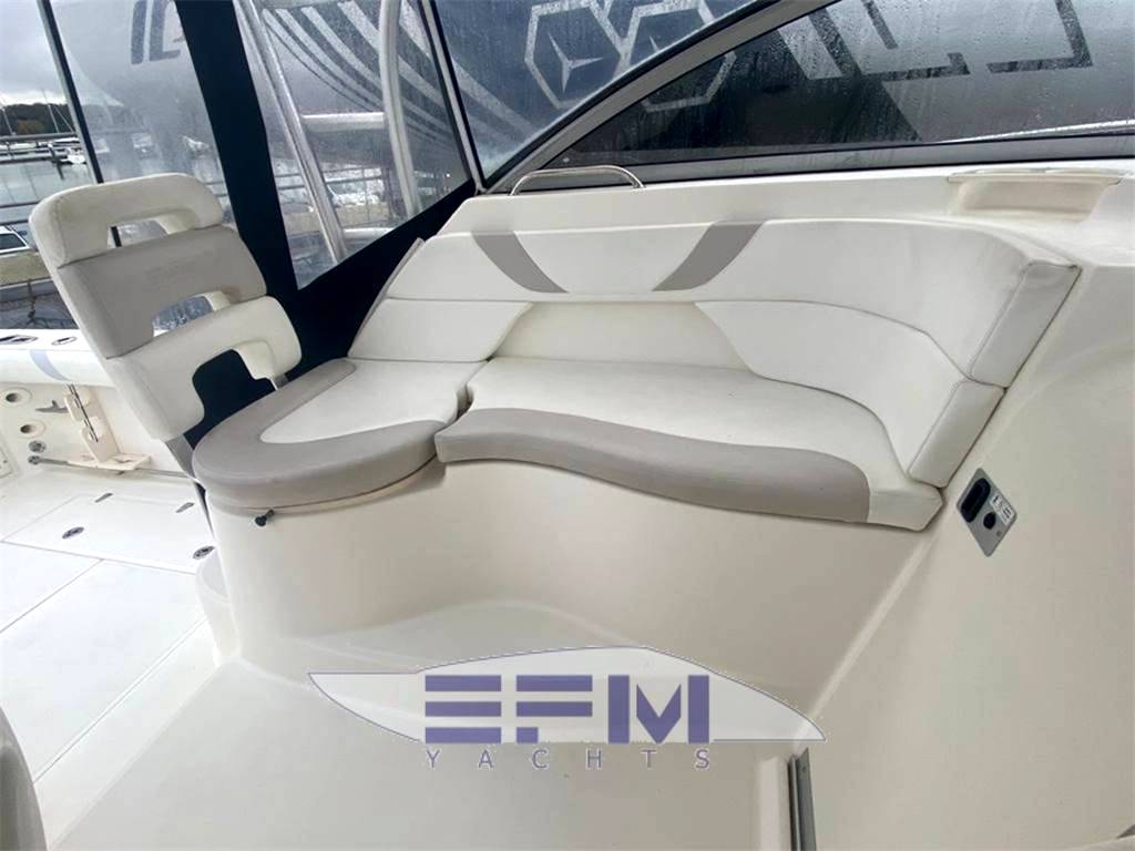 Boston whaler 305 conquest