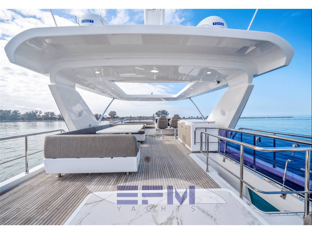 Azimut 72