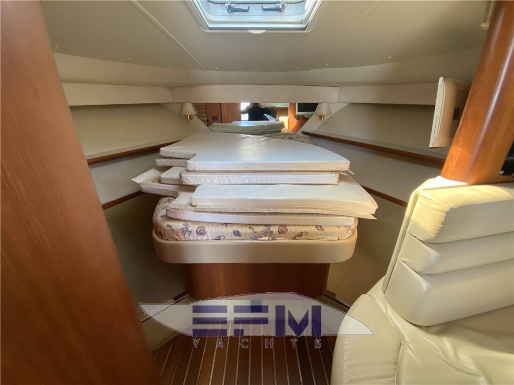 Pursuit 3800 express