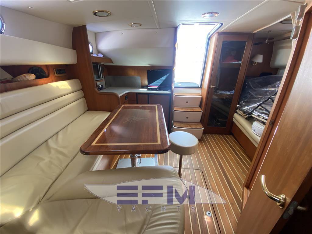Pursuit 3800 express